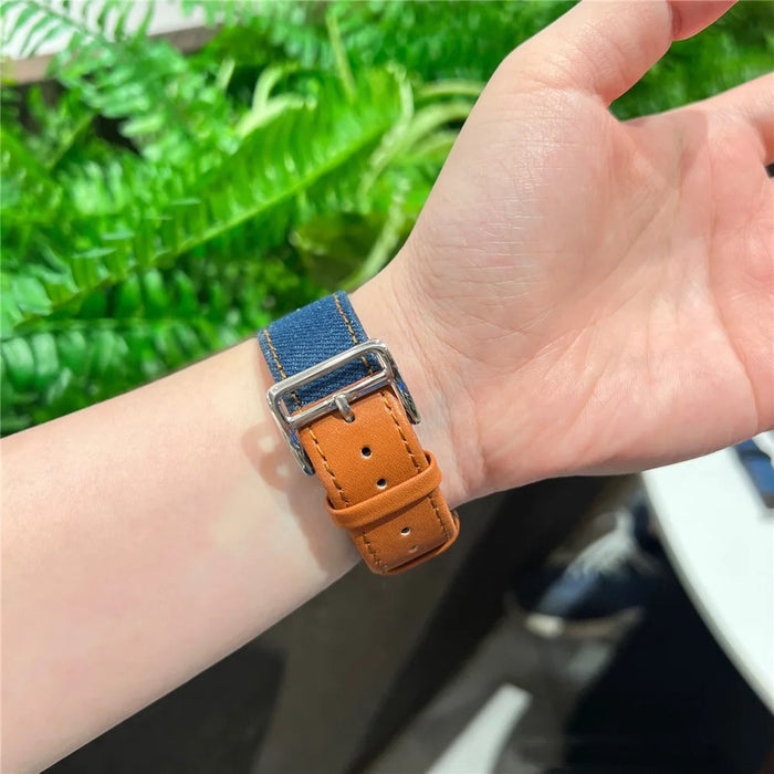 Chic Denim Leather Fusion Band For Apple Watch — Unique Design: Stand out with this distinctive denim and leather patchwork band, blending classic elegance with modern style.