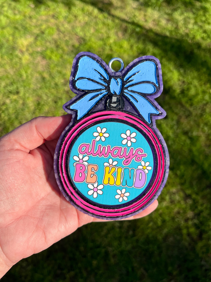 Circle Locket w/ Bow Freshie *PLEASE SPECIFY IMAGE*