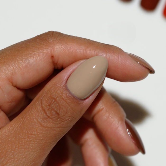 DND Diva Gel & Nail Polish - Nude Mocha #266