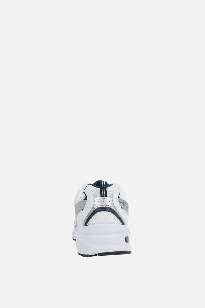 530 sneakers in mesh