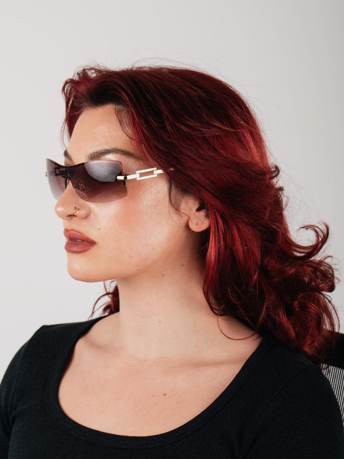 90s Wrap Anastacia Sunglasses | Gold-Image 2