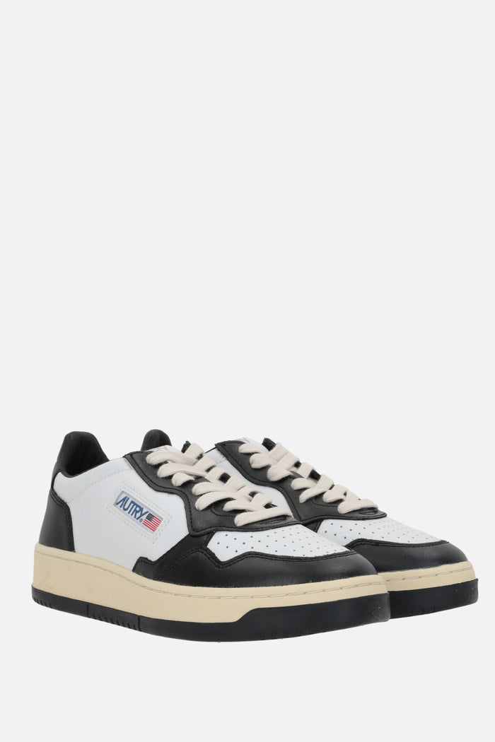 Autry Medalist sneakers in smooth leather