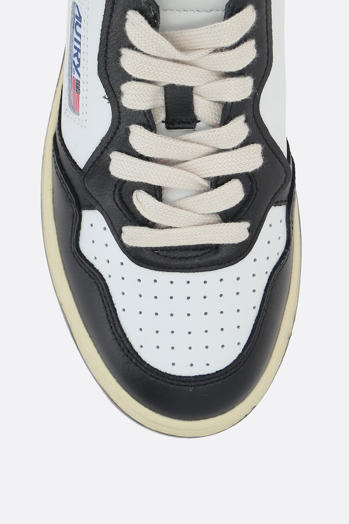 Autry Medalist sneakers in smooth leather