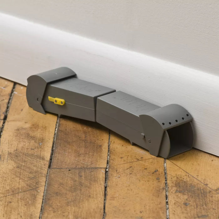 Deadfast Live Catch & Release Mouse Traps x2 in use