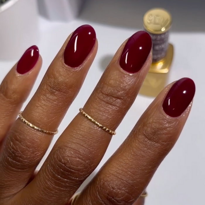 DND Diva Gel & Nail Polish - Silky Beets #252
