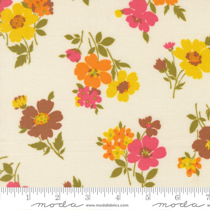 F2641 - Happy Daze Floral - Cloud