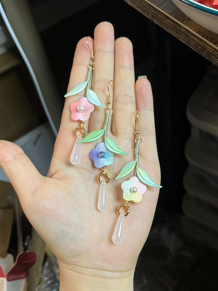 Handmade Chanhua Five - Petal Flower Earrings with pastel flowers, green leaves and white pendants-5
