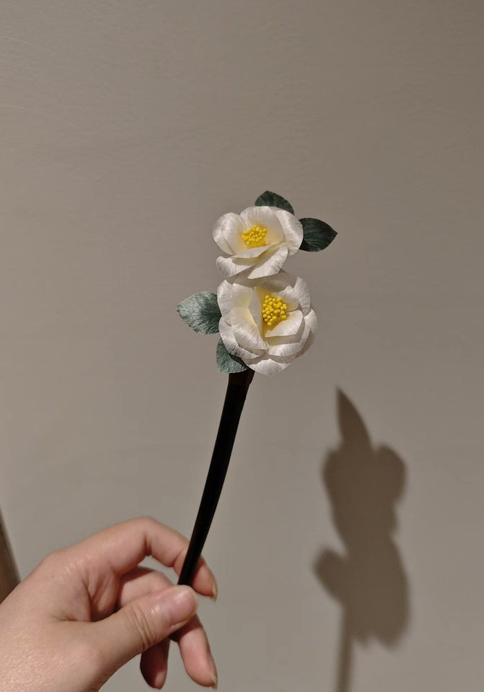 Handmade Ronghua Camellia Flower - Exquisite Lifelike Hair Accessory
