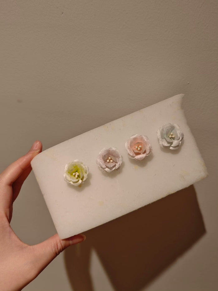 Handmade Ronghua Jasmine - Colorful Lifelike Earring
