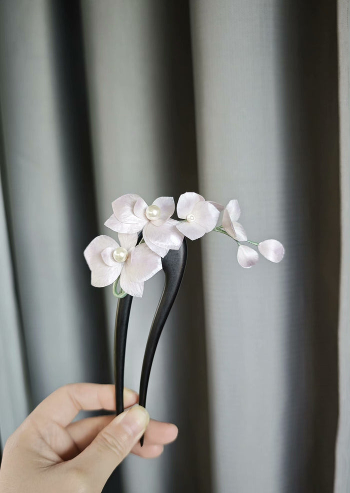 Handmade Ronghua Orchid Hair Accessory - Elegant Silk Flower Hairpin