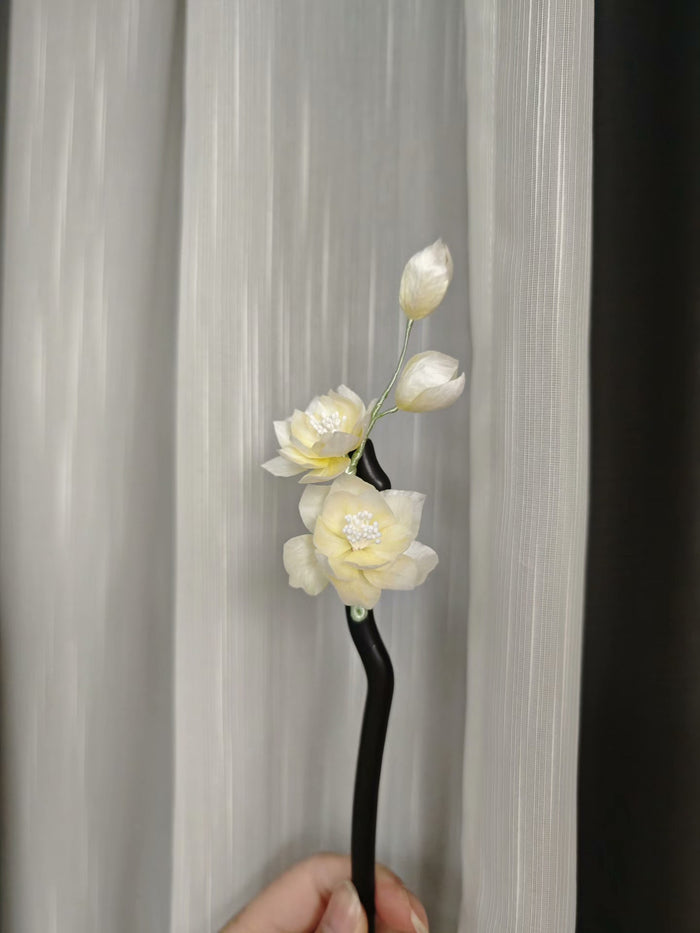 Handmade Ronghua White Jasmine Hairpin - Lifelike Floral Hair Accessory