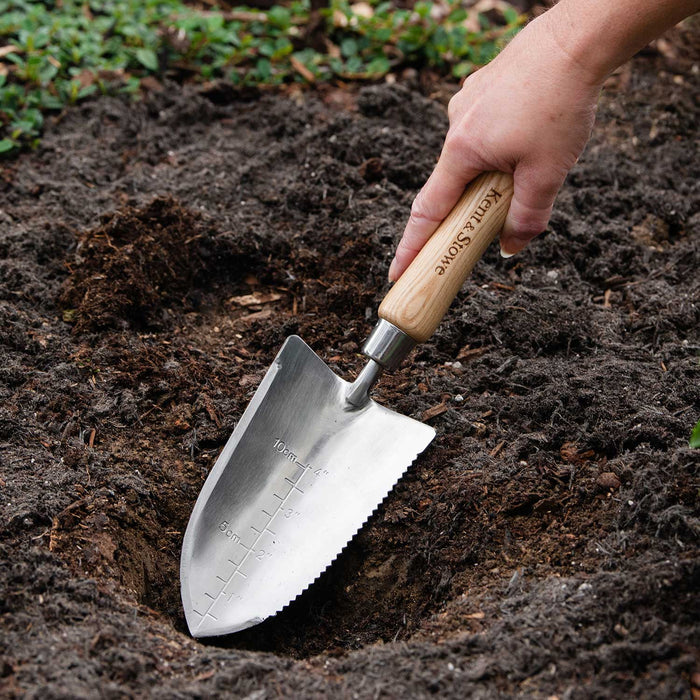 capability trowel in use