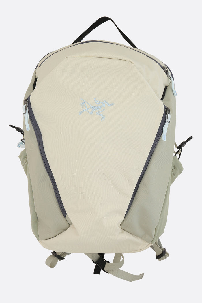 Mantis 26 backpack in nylon