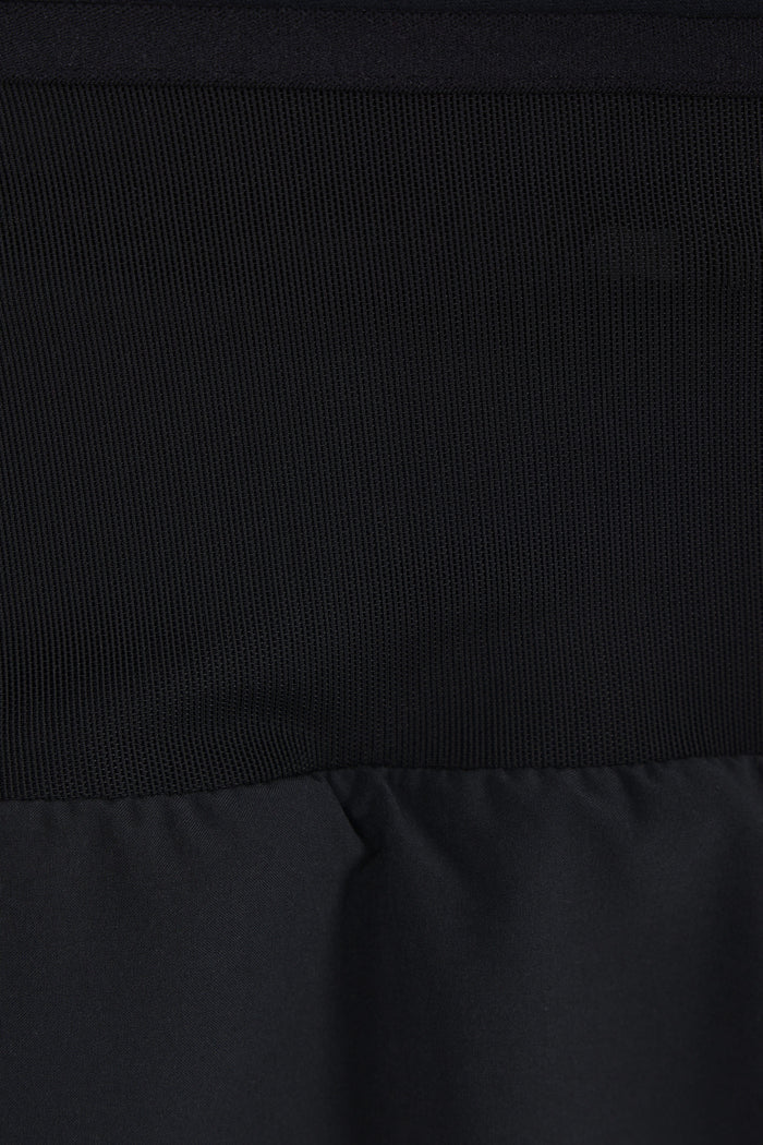 Multi Pocket shorts in technical jersey